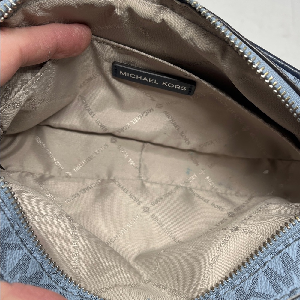 MICHAEL KORS CONNIE CAMERA CROSSBODY BAG LIGHT AND DARK BLUE LEATHER MK PRINT - Picture 10 of 16